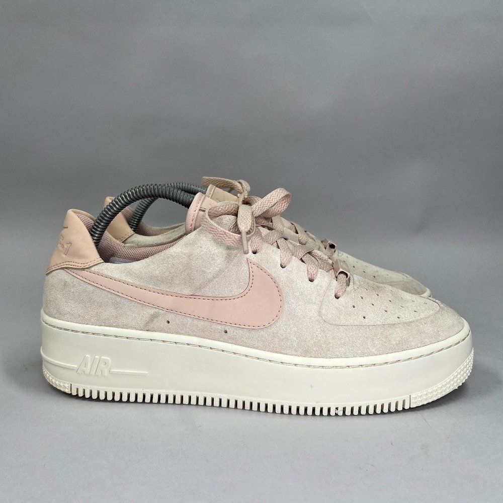 Nike‎ Air Force 1 Shoes Women's Size 10 Sage Low Platform Athletic Sneakers